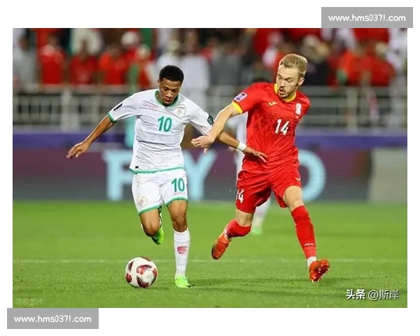 伤病阴影笼罩世界杯决赛，球员拼尽全力，展现钢铁意志