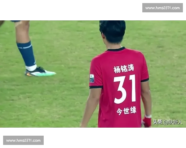 闪耀！新星任意球直挂死角，苏超舞台上演帽子戏法！